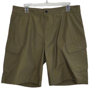 Victorinox Cargo Board Shorts Swim Trunks Men’s Size 34 Army Green Fishing NWOT